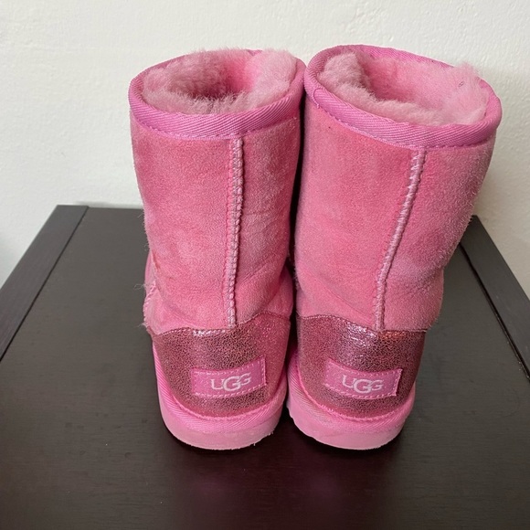 Girls Pink Uggs size 2 classic II Glitz - Picture 3 of 7